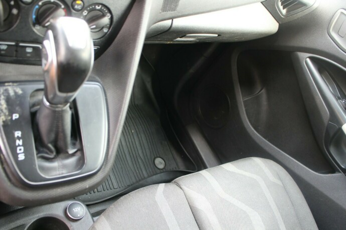 ford-transit-connect-diesel-2017-big-6