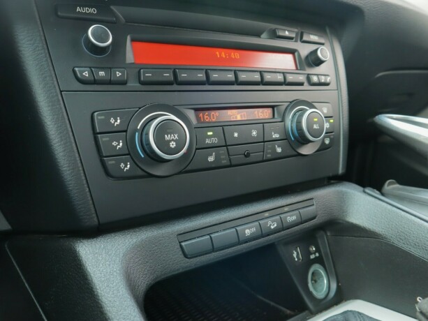 bmw-x1-diesel-2011-big-11