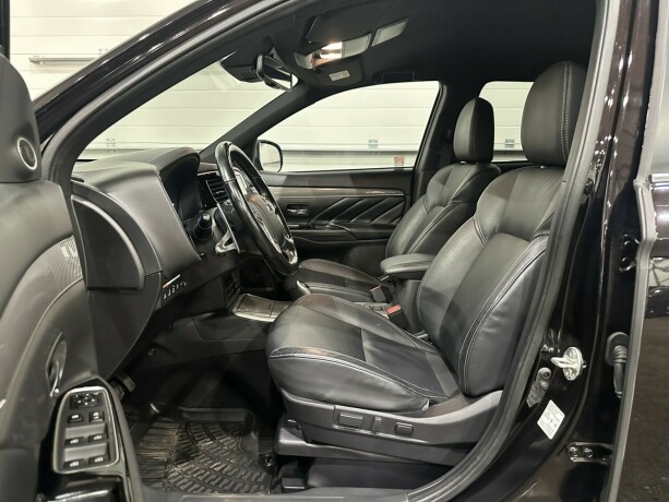 mitsubishi-outlander-elektrisitetbensin-2020-big-7