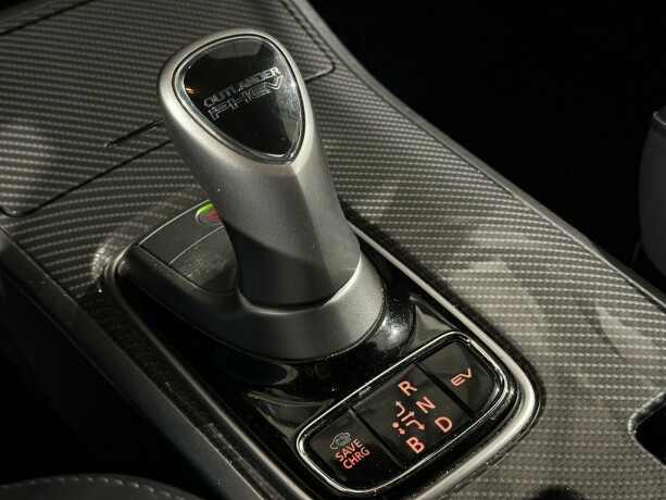 mitsubishi-outlander-elektrisitetbensin-2020-big-25