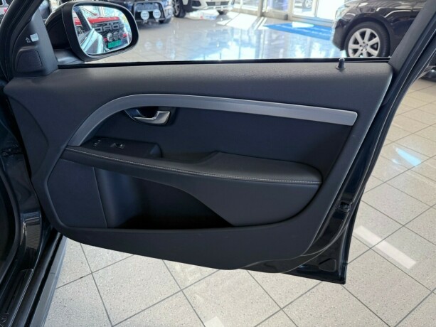 volvo-v70-diesel-2016-big-34