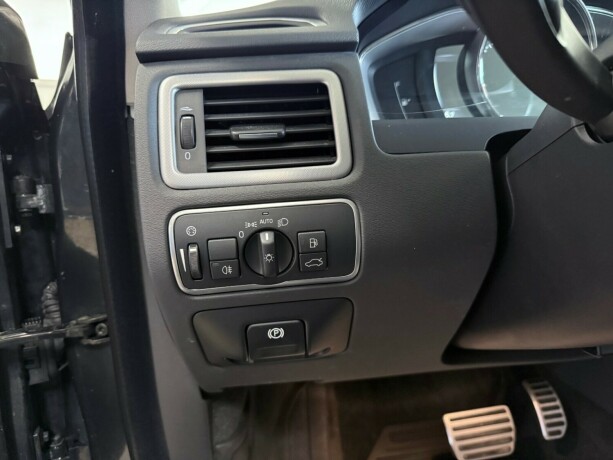 volvo-v70-diesel-2016-big-17
