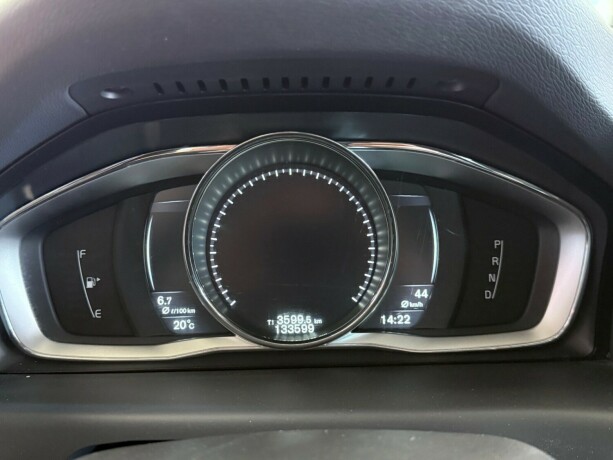 volvo-v70-diesel-2016-big-18