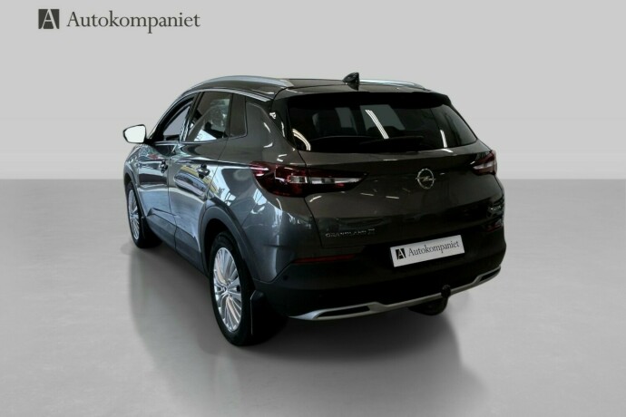 opel-grandland-x-bensin-2019-big-3