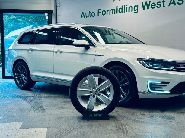 volkswagen-passat-elektrisitetbensin-2017-big-31
