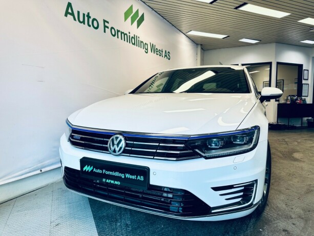 volkswagen-passat-elektrisitetbensin-2017-big-2