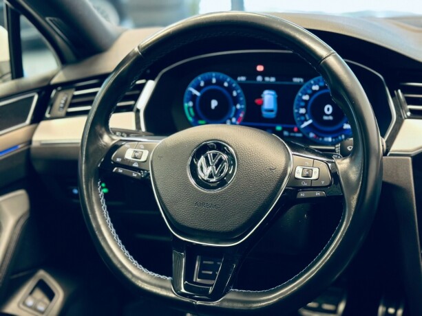 volkswagen-passat-elektrisitetbensin-2017-big-20
