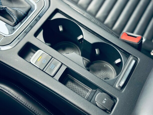 volkswagen-passat-elektrisitetbensin-2017-big-22