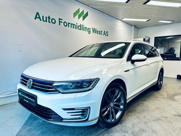 volkswagen-passat-elektrisitetbensin-2017-big-1