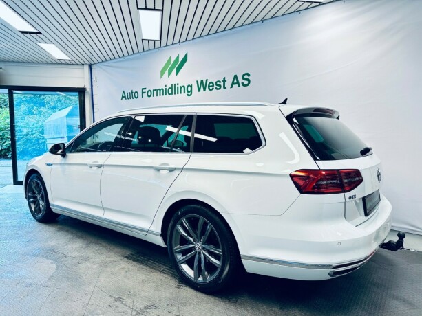 volkswagen-passat-elektrisitetbensin-2017-big-5