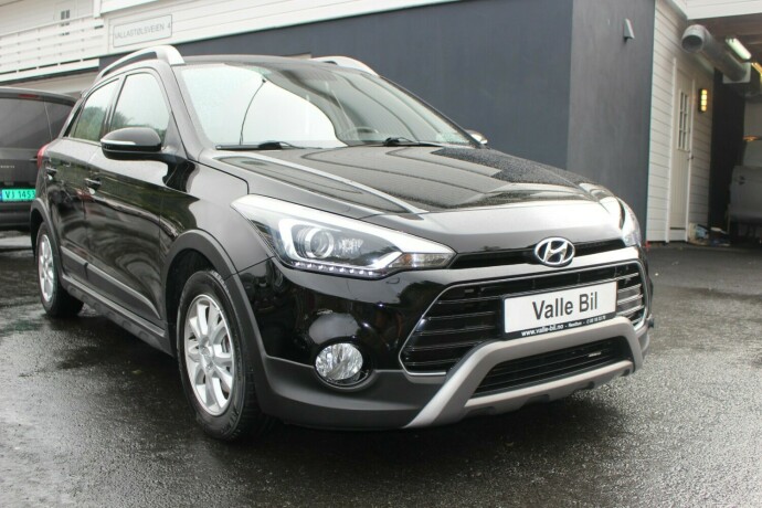 hyundai-i20-bensin-2017-big-0
