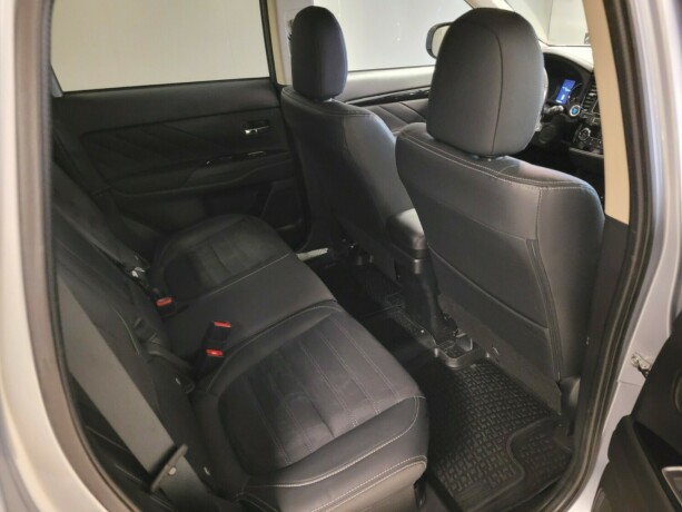 mitsubishi-outlander-elektrisitetbensin-2017-big-17