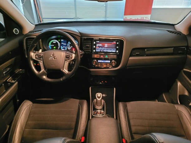 mitsubishi-outlander-elektrisitetbensin-2017-big-29