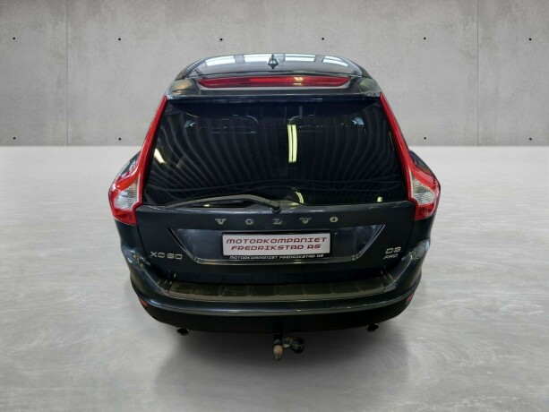 volvo-xc-60-diesel-2011-big-11