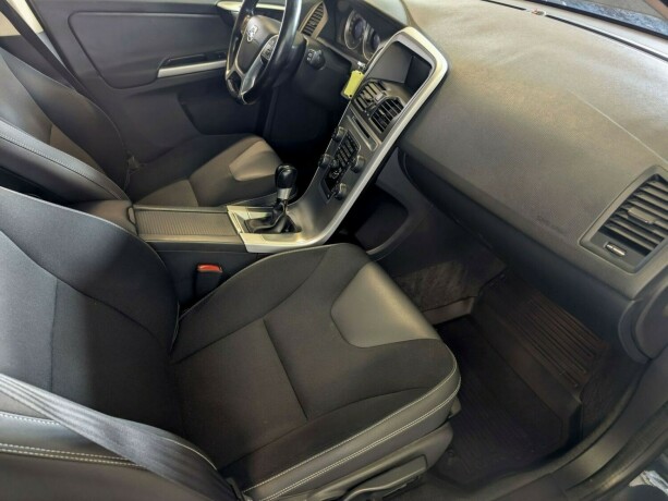 volvo-xc-60-diesel-2011-big-22
