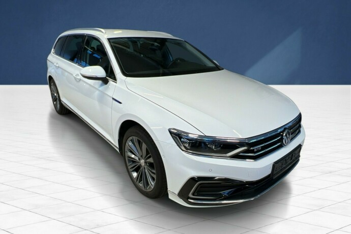 volkswagen-passat-elektrisitetbensin-2020-big-0