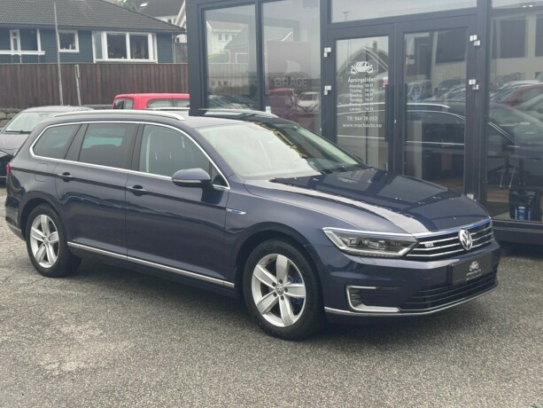 volkswagen-passat-elektrisitetbensin-2016-big-2