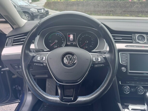 volkswagen-passat-elektrisitetbensin-2016-big-16