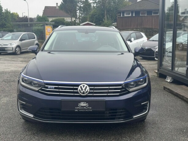 volkswagen-passat-elektrisitetbensin-2016-big-1