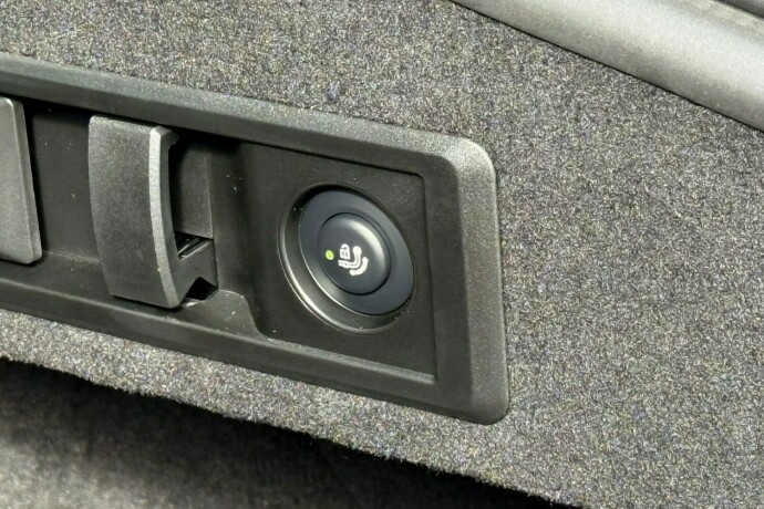 bmw-i4-m50-elektrisitet-2026-big-15