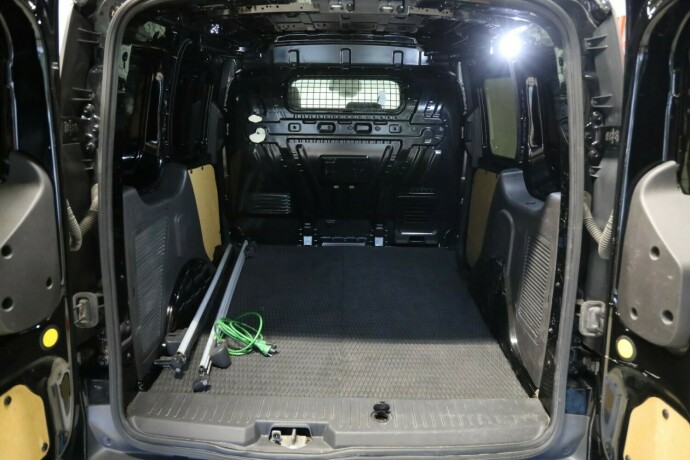 ford-transit-connect-diesel-2018-big-9