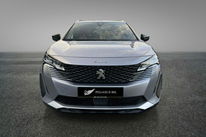 peugeot-5008-bensin-2023-big-1