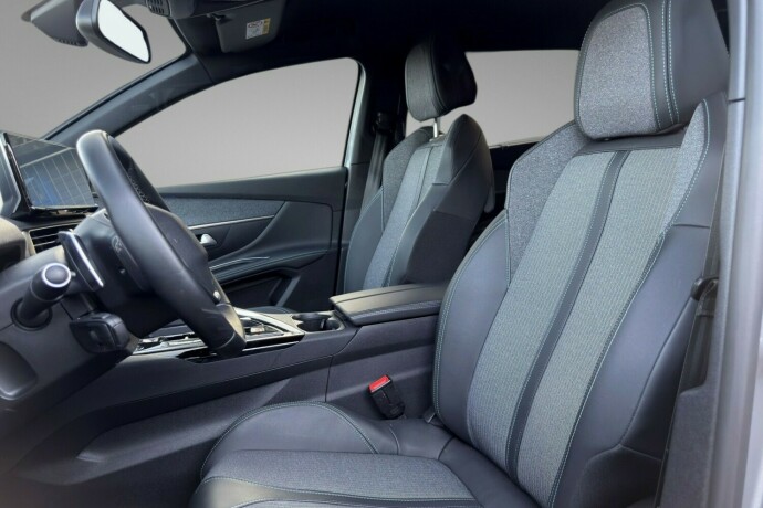 peugeot-5008-bensin-2023-big-8
