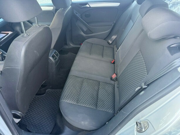 volkswagen-golf-bensin-2013-big-26