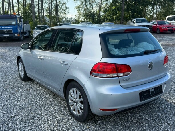 volkswagen-golf-bensin-2013-big-6