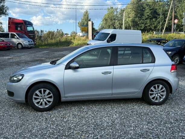 volkswagen-golf-bensin-2013-big-3