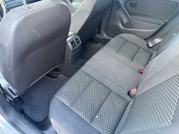 volkswagen-golf-bensin-2013-big-30
