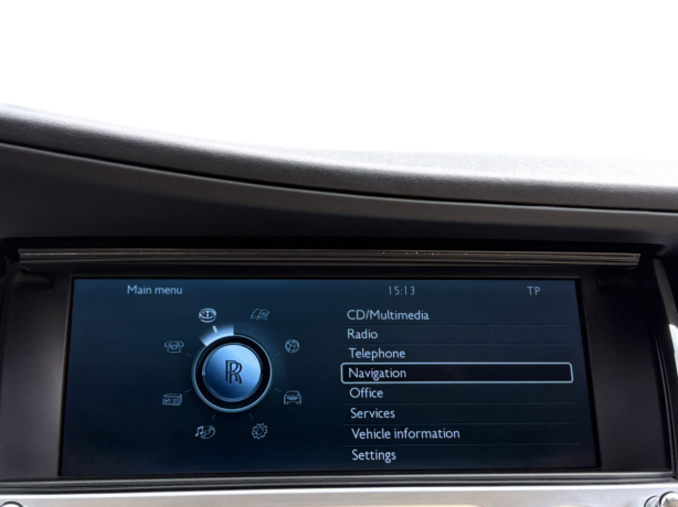 rolls-royce-ghost-bensin-2012-big-15