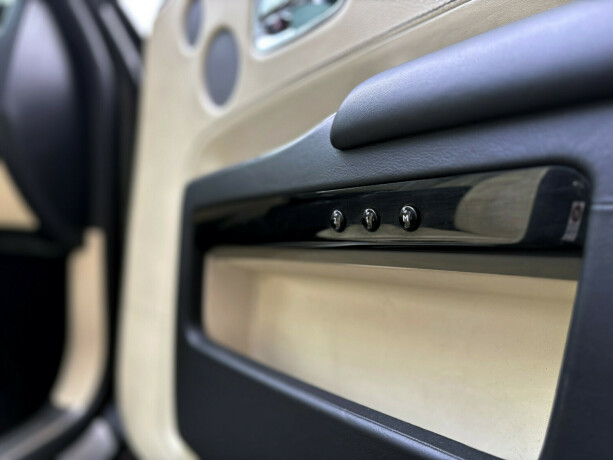 rolls-royce-ghost-bensin-2012-big-13