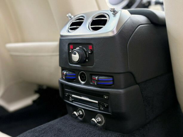 rolls-royce-ghost-bensin-2012-big-9