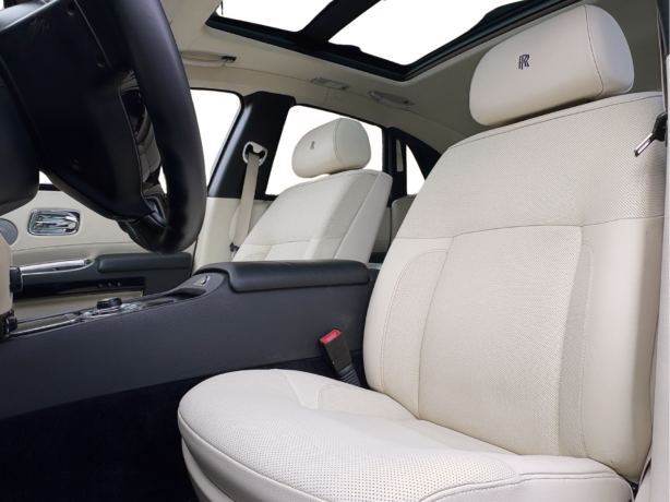rolls-royce-ghost-bensin-2012-big-10