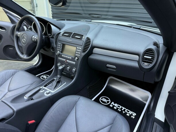 mercedes-benz-slk-bensin-2007-big-9