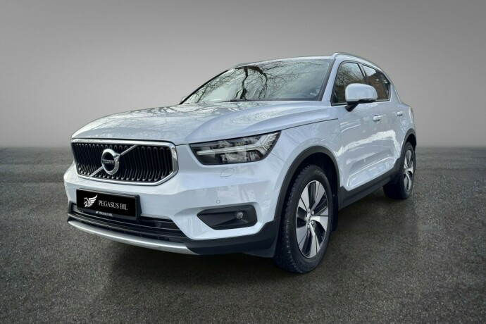 volvo-xc-40-bensin-2020-big-0