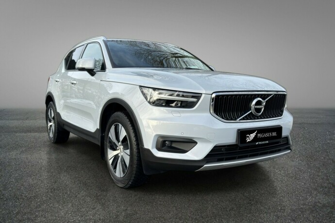 volvo-xc-40-bensin-2020-big-2