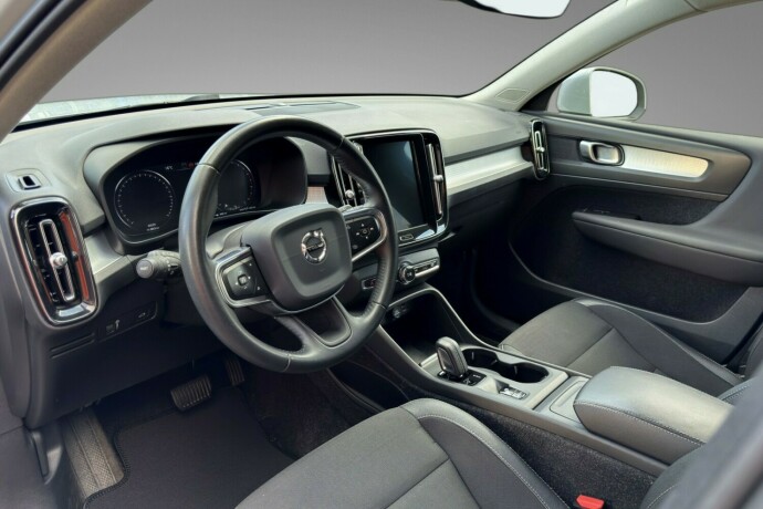 volvo-xc-40-bensin-2020-big-9