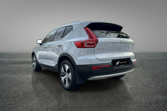 volvo-xc-40-bensin-2020-big-6