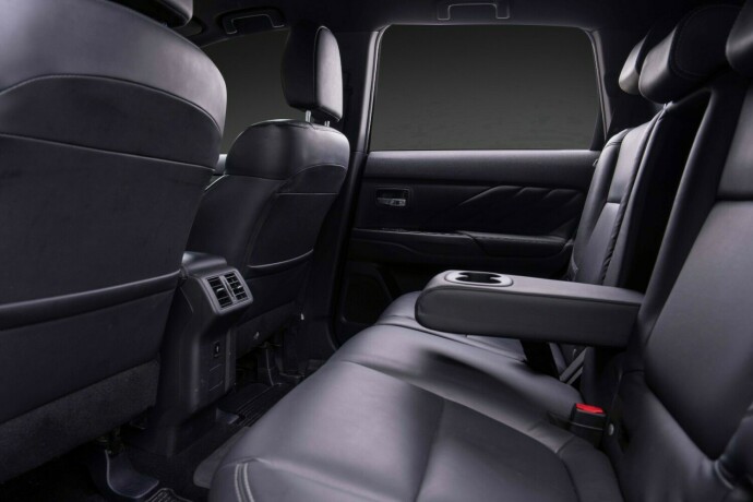 mitsubishi-outlander-elektrisitetbensin-2019-big-29