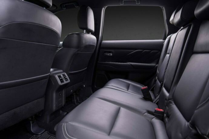 mitsubishi-outlander-elektrisitetbensin-2019-big-28
