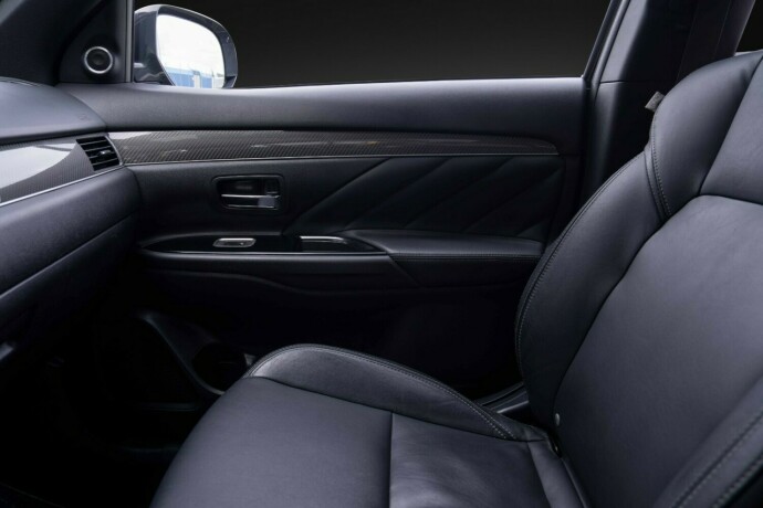 mitsubishi-outlander-elektrisitetbensin-2019-big-17