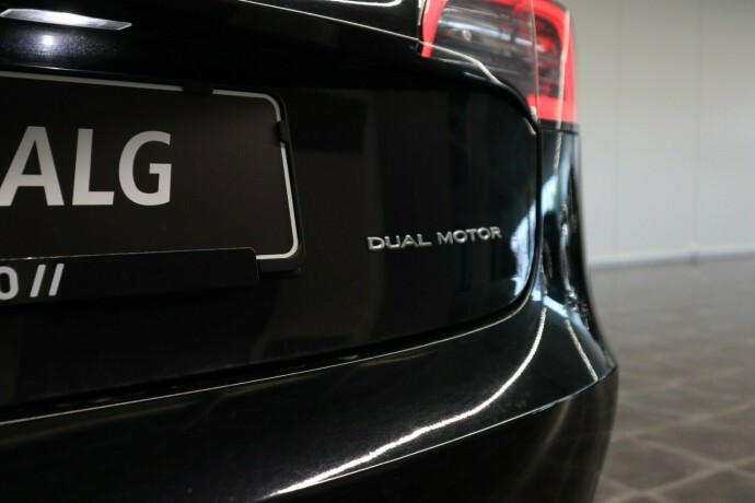 tesla-model-3-elektrisitet-2019-big-39
