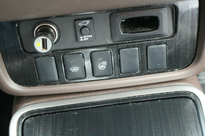 mitsubishi-outlander-elektrisitetbensin-2016-big-19