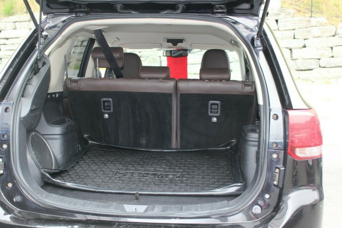 mitsubishi-outlander-elektrisitetbensin-2016-big-5