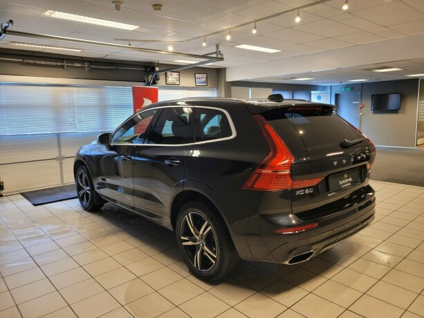 volvo-xc-60-elektrisitetbensin-2019-big-7