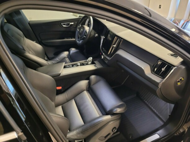 volvo-xc-60-elektrisitetbensin-2019-big-17