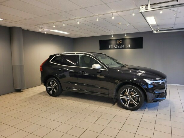 volvo-xc-60-elektrisitetbensin-2019-big-2