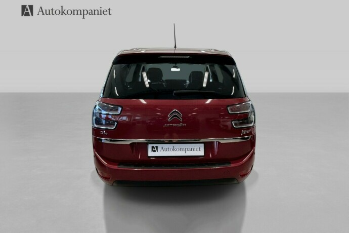 citroen-c4-picasso-bensin-2017-big-4